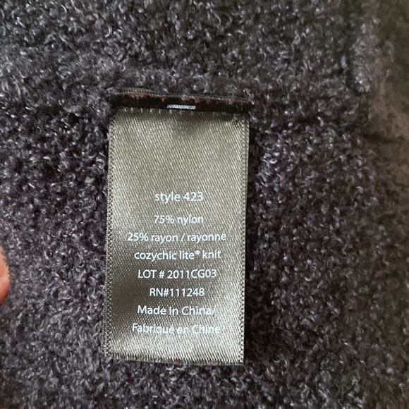 BAREFOOT DREAMS • Black CozyChic Lite Circle Cardigan - Picture 9 of 9
